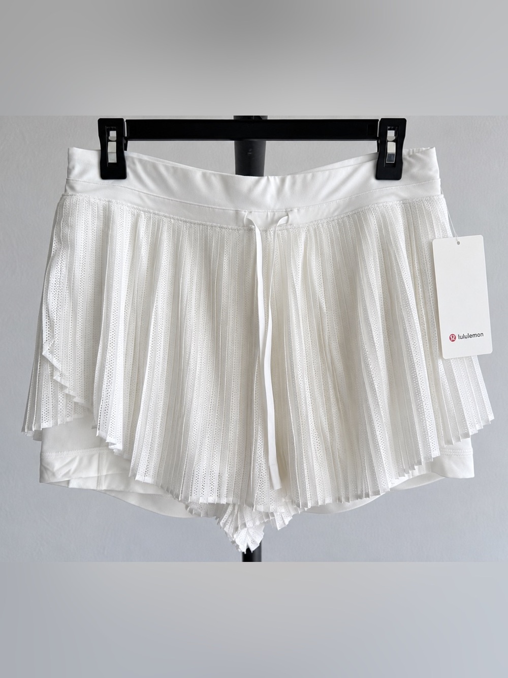 lululemon athletica White Pleated Athletic Skort-Style Shorts